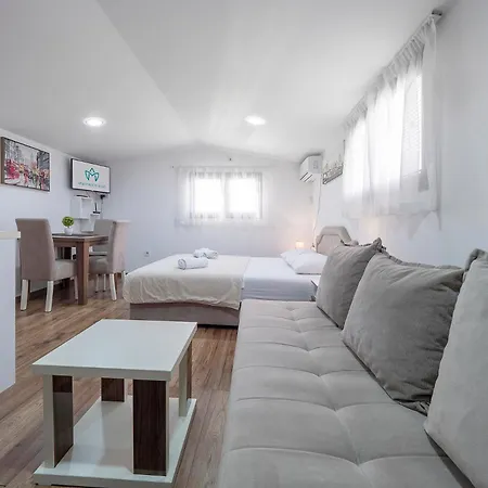 Apartments Mary Будва Экстерьер фото
